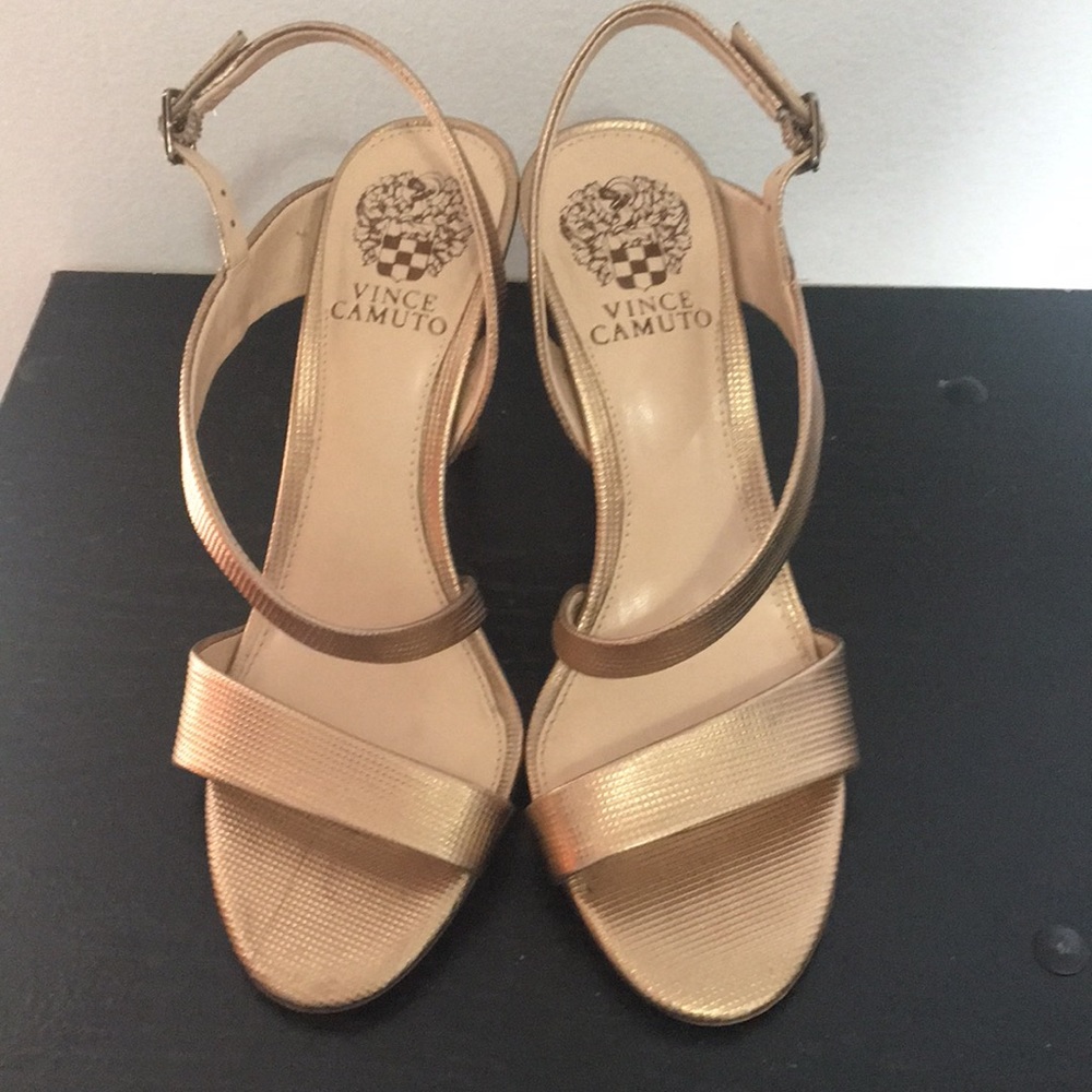 Vince Camuto Gold Imagine Dace